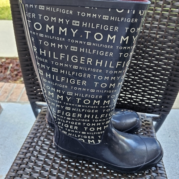 TOMMY HILFIGER RUBBER RAIN ALL WEATHER BOOTS SIZE 11 - Picture 3 of 5